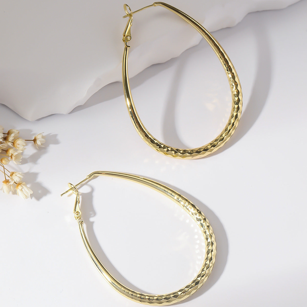 14k Gold Earrings - plated with gold Egg-shaped