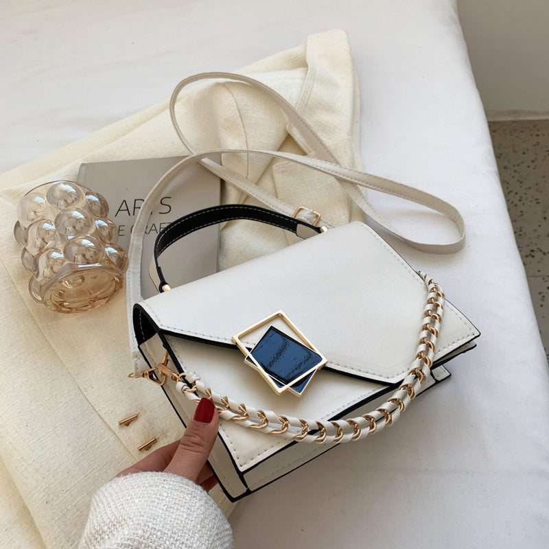 Elevate Your Everyday Style: Geometric Chain Bag