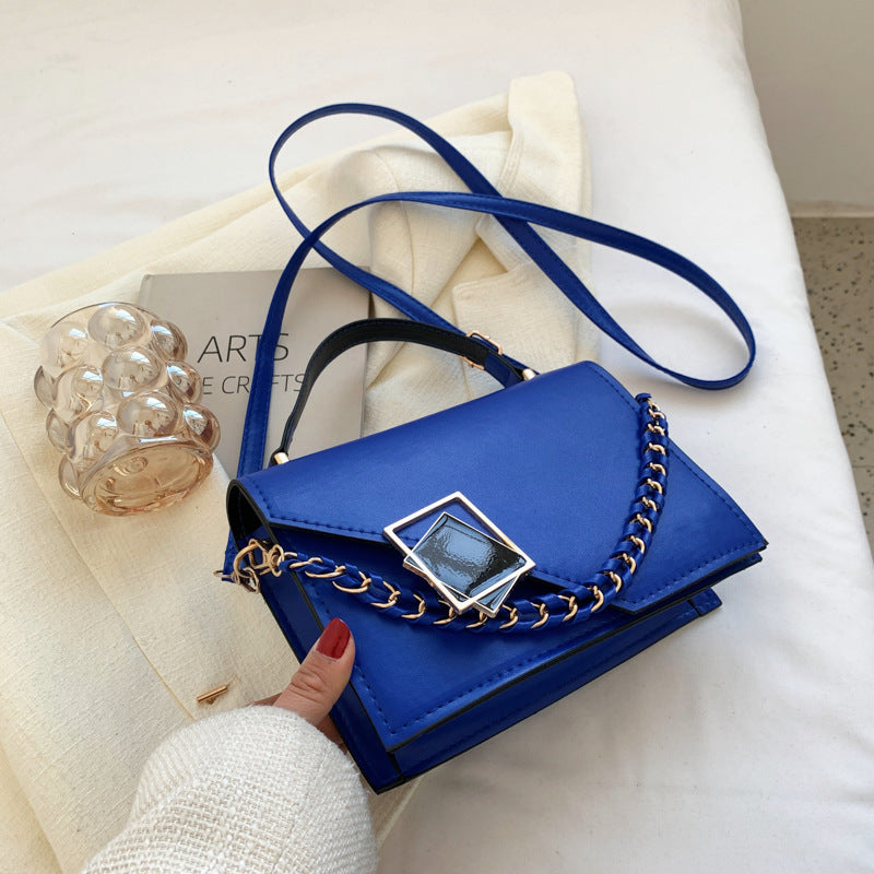 Elevate Your Everyday Style: Geometric Chain Bag