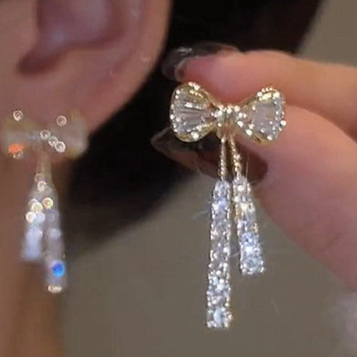 Bow Diamond Earrings of Crystal